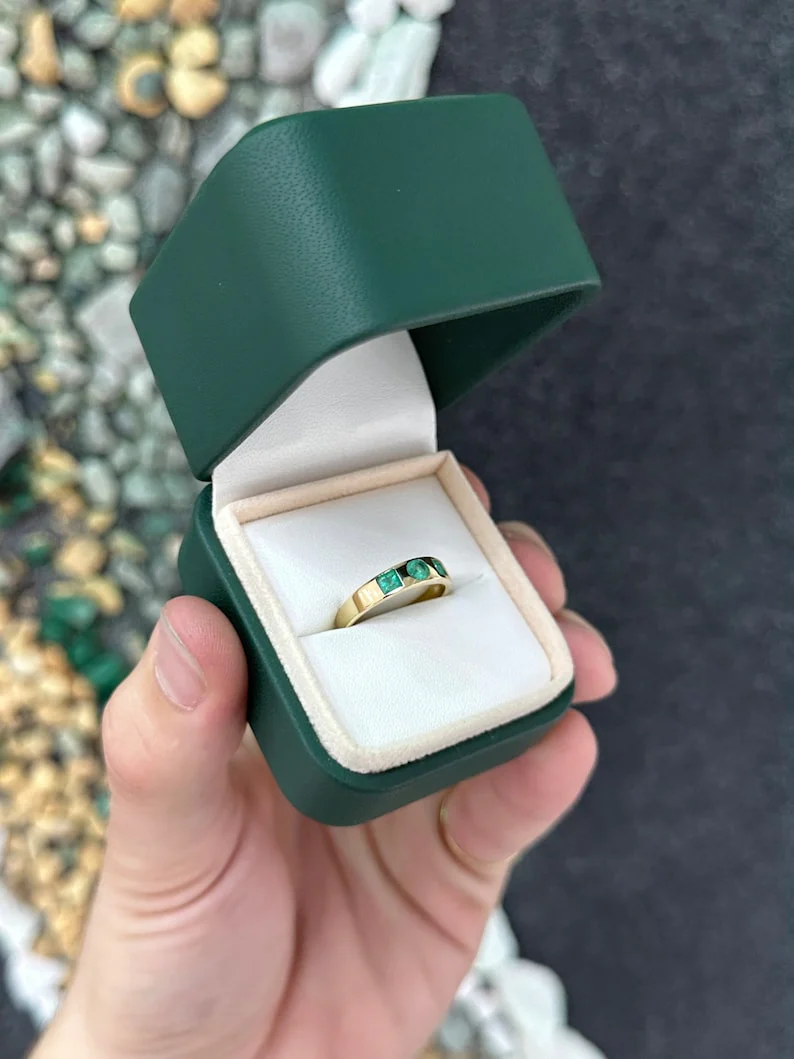0.60tcw Round & Asscher Cut Woman's May Emerald 3 Stone Stackable Ring 14K - Image 7