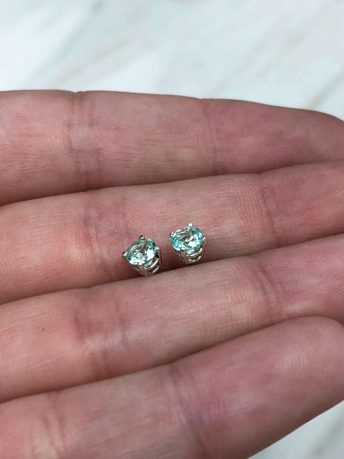 0.75tcw Bright Green Round Prong Round Emerald Stud Earrings Silver 925 - Image 7