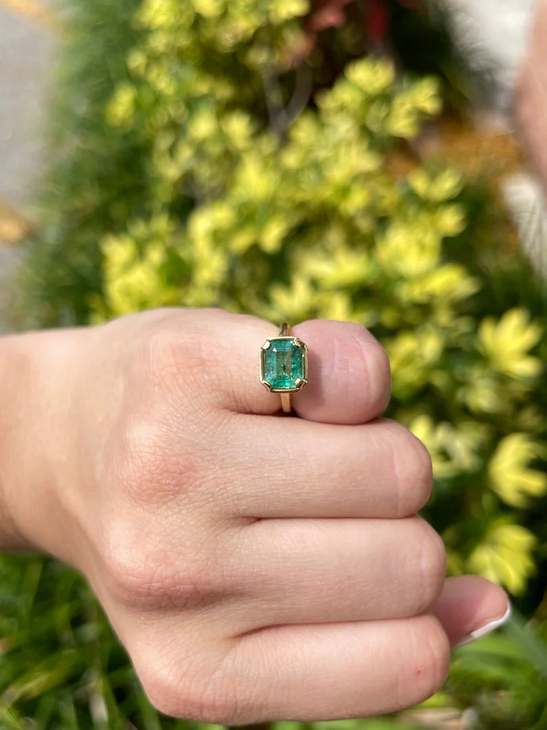 0.90tcw 18K Colombian Emerald Cut Diamond Accent Solitaire Engagement Ring - Image 6