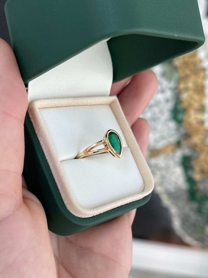1.10 Carat Natural Dark Green Pear Cut Emerald Split Shank Solitaire Ring 14K - Image 7