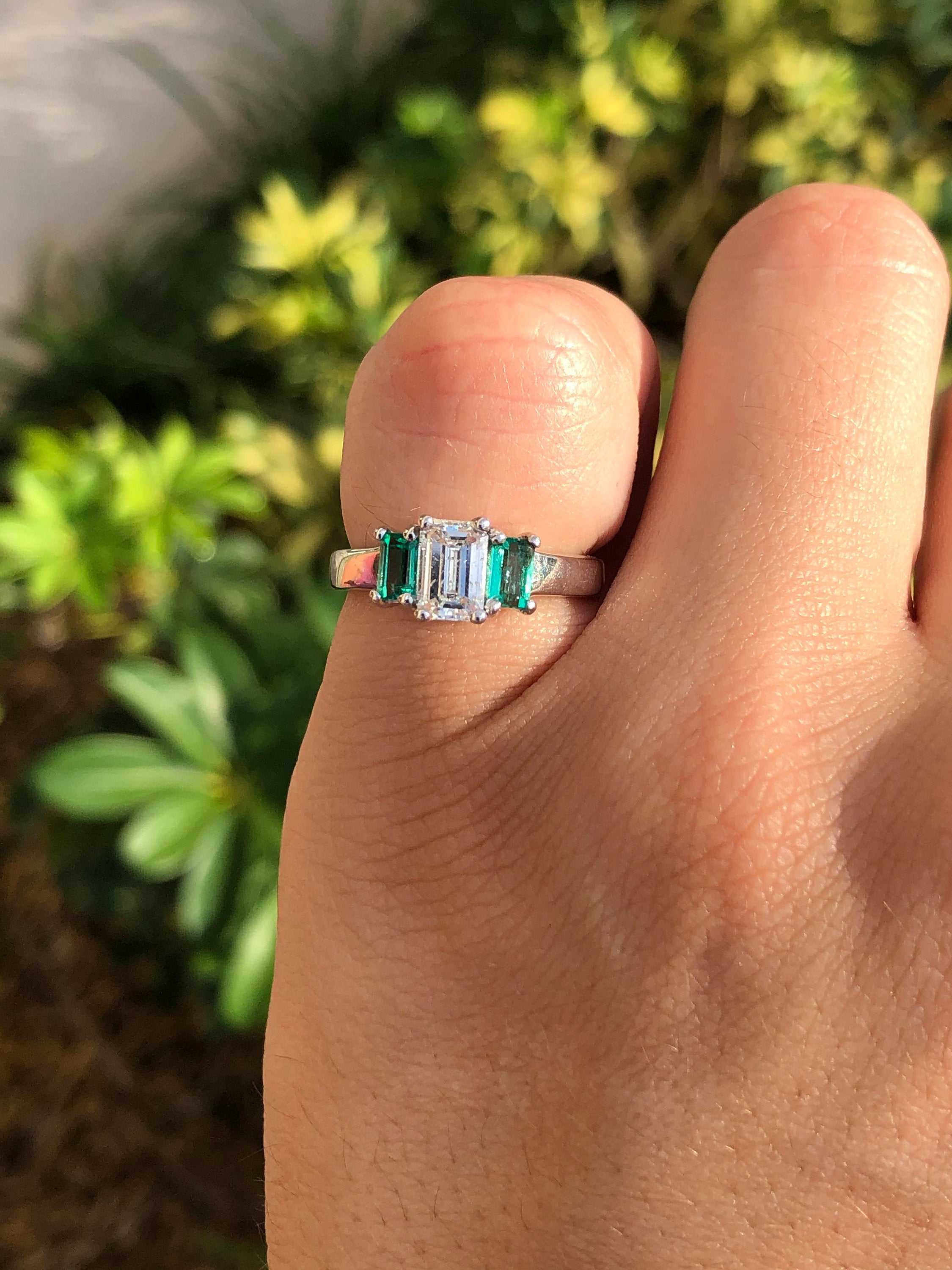 1.27tcw Classic Three Stone Diamond & Emerald Engagement Ring 14K - Image 3