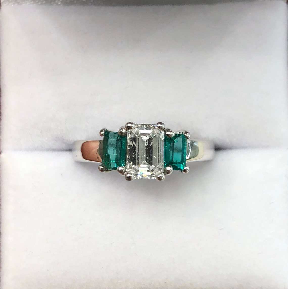 1.27tcw Classic Three Stone Diamond & Emerald Engagement Ring 14K - Image 6