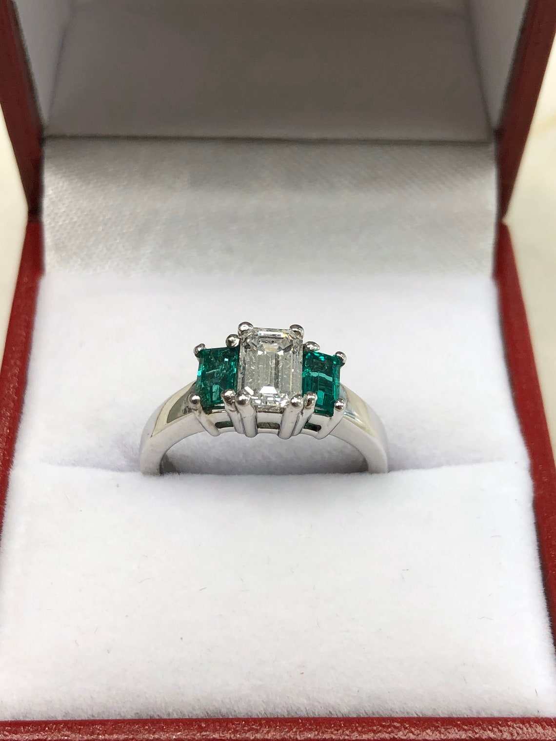 1.27tcw Classic Three Stone Diamond & Emerald Engagement Ring 14K - Image 7