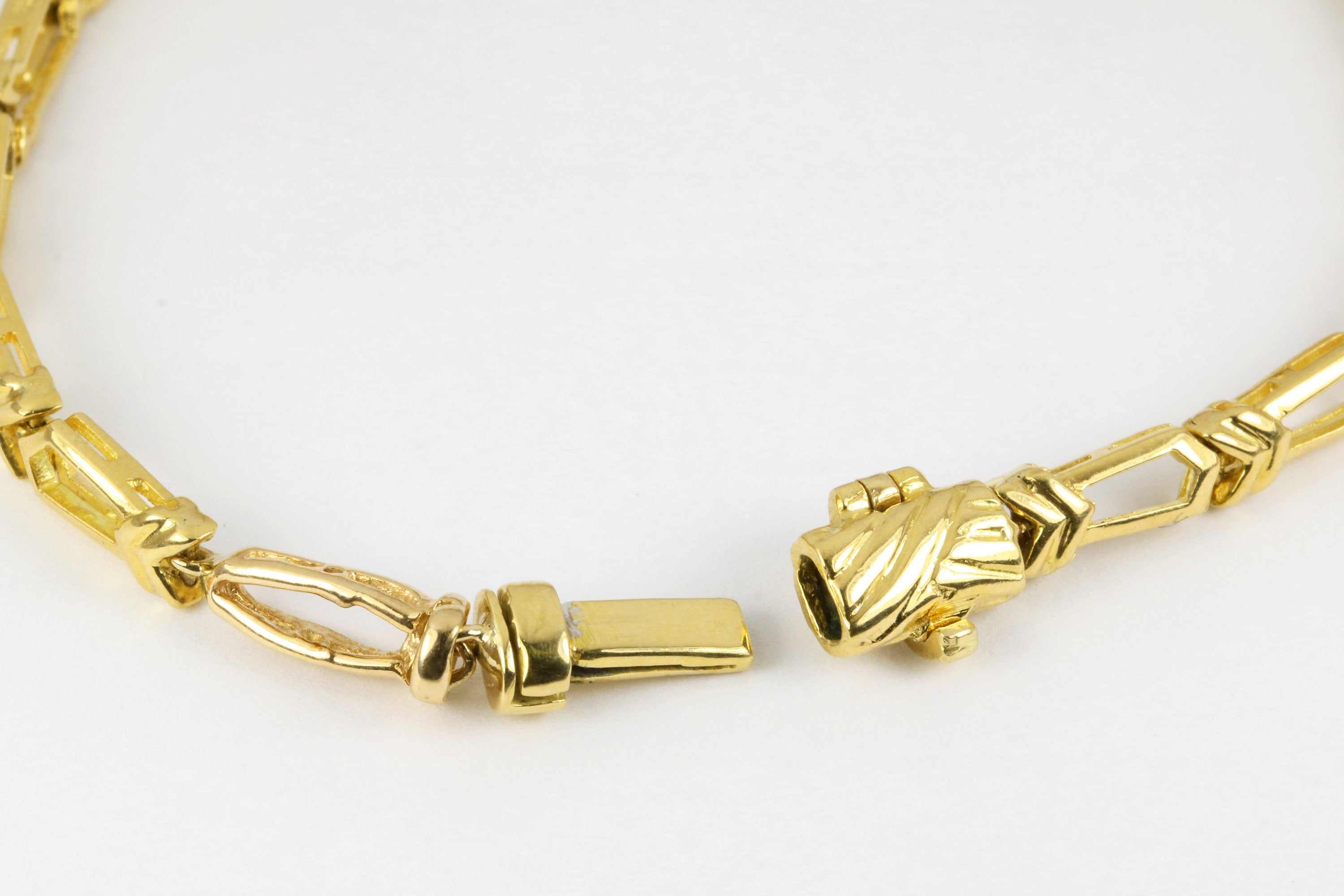 1.70tcw Emerald & Diamond Anniversary Bracelet Gold 18K - Image 6