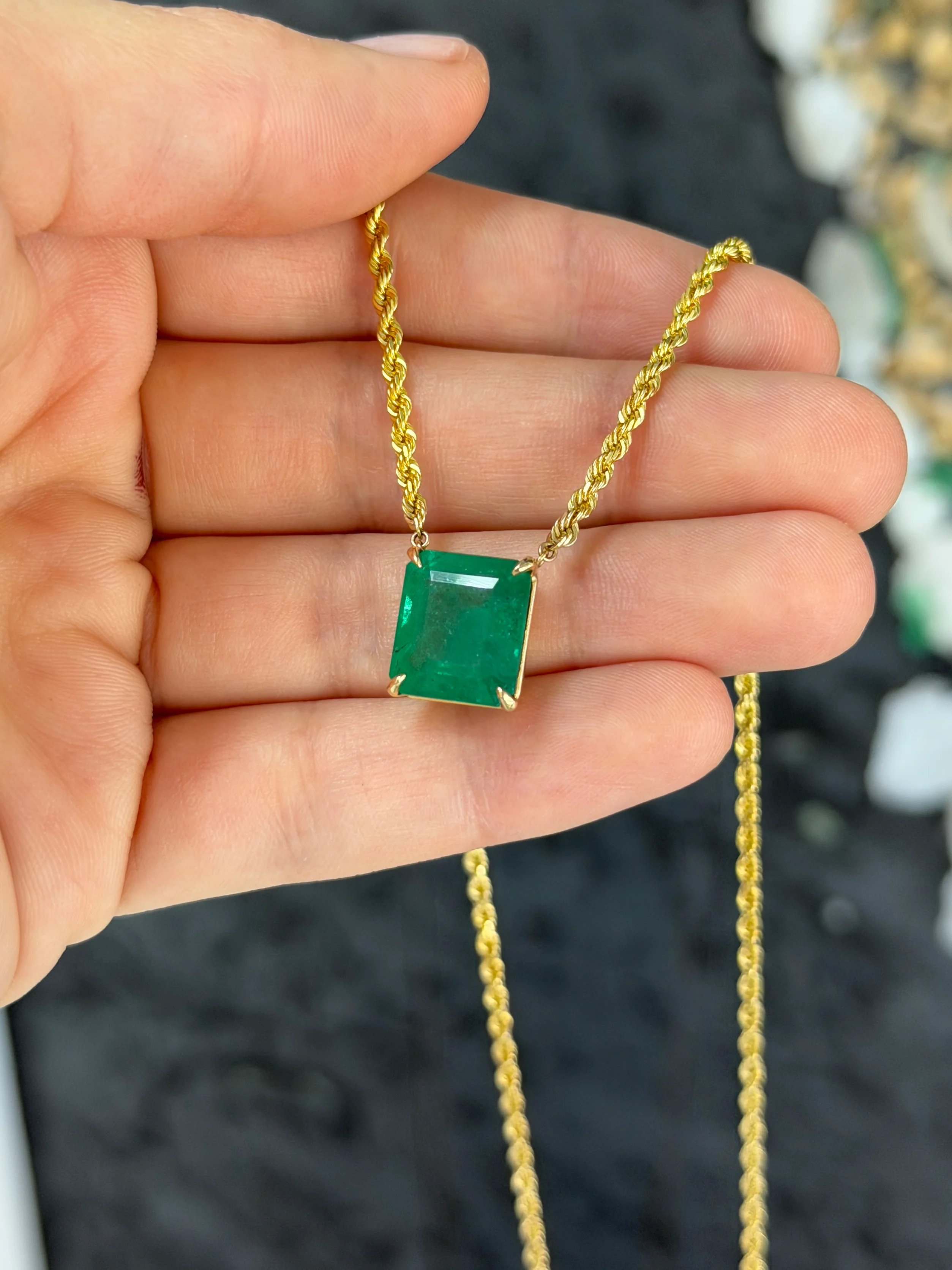 10.38ct 14K Emerald Cut Emerald Solitaire 20" Rope Chain Stationary Necklace - Image 4