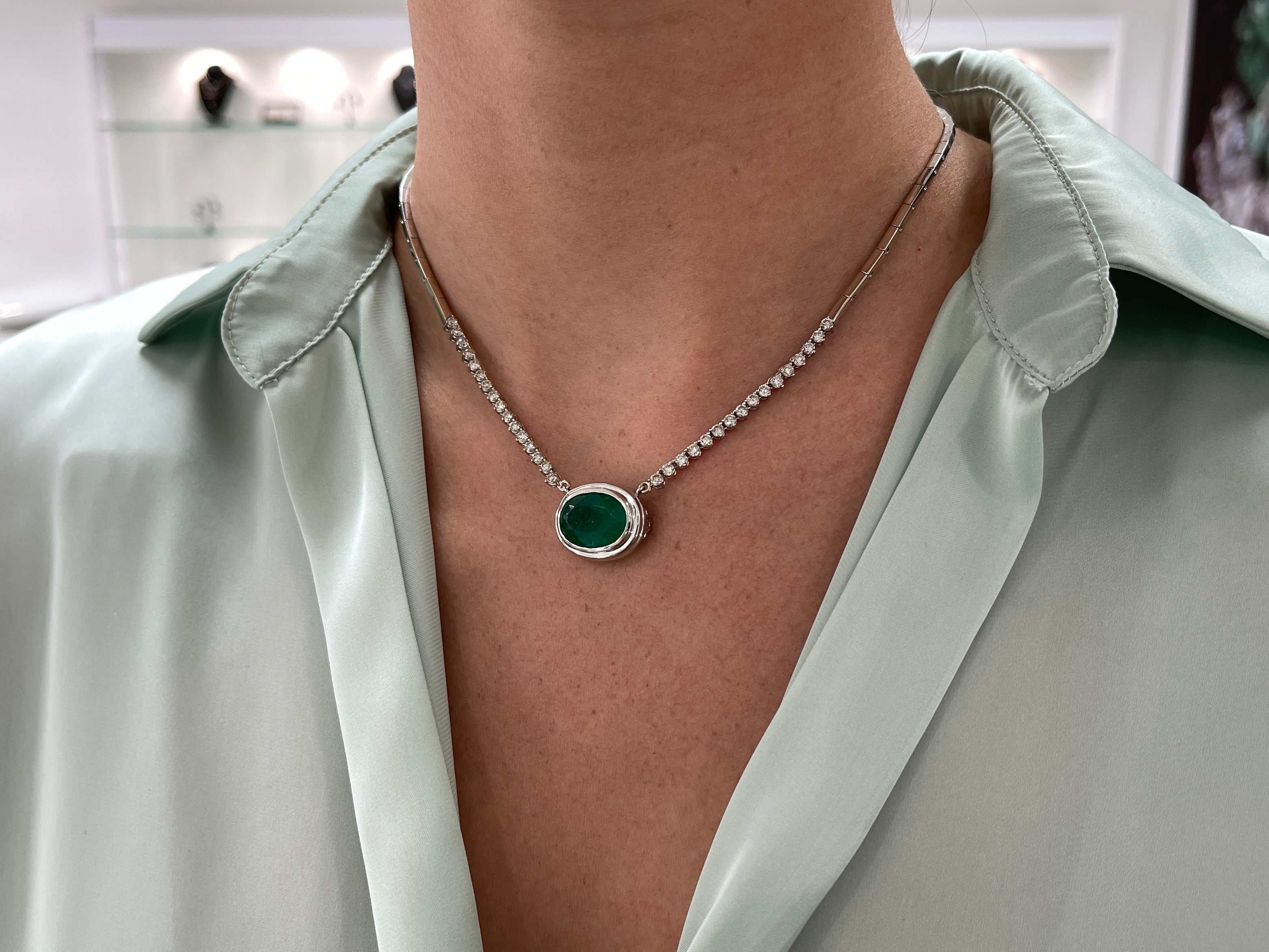 10.83tcw Oval Emerald & Diamond Hepburn Statement Necklace 14K - Image 5