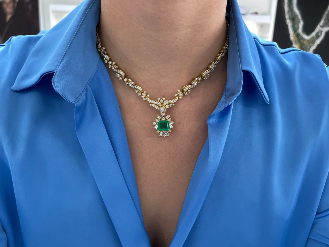 17.20tcw Colombian Emerald with Multi-Cut Diamonds Statement Necklace - Image 6