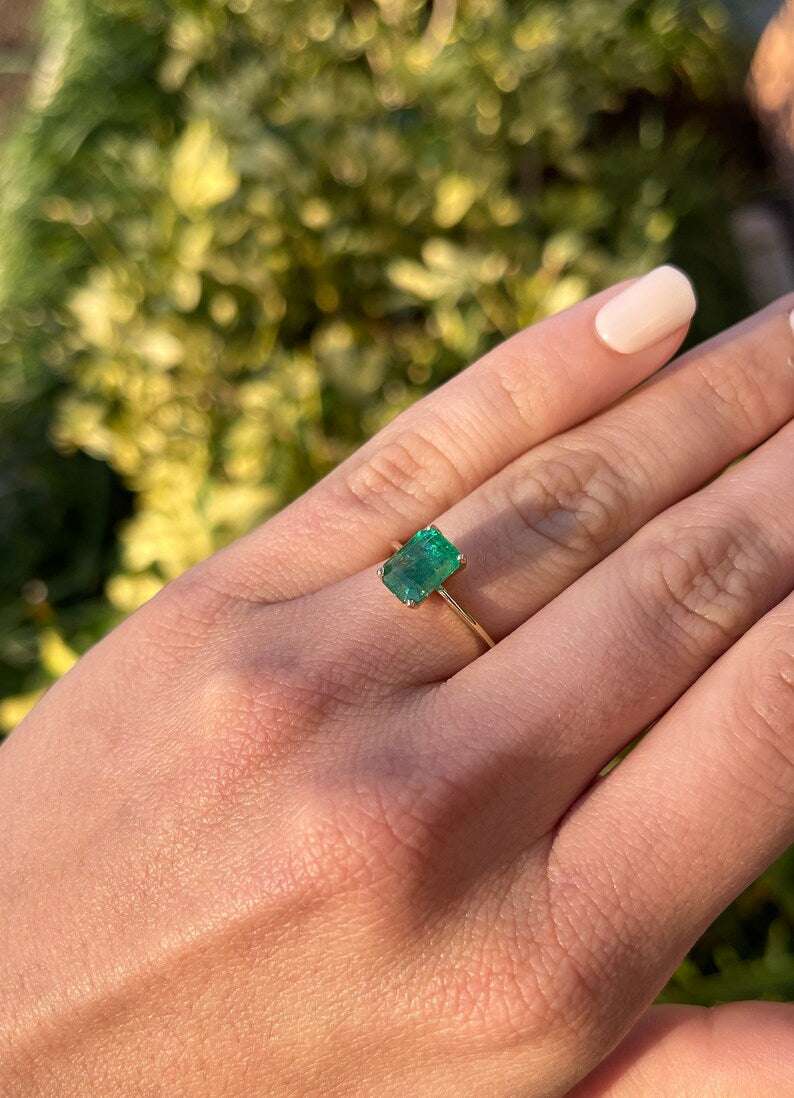 2.10cts 14K Gold 4 Prong Natural Real Emerald Solitaire Right Hand Ring - Image 4