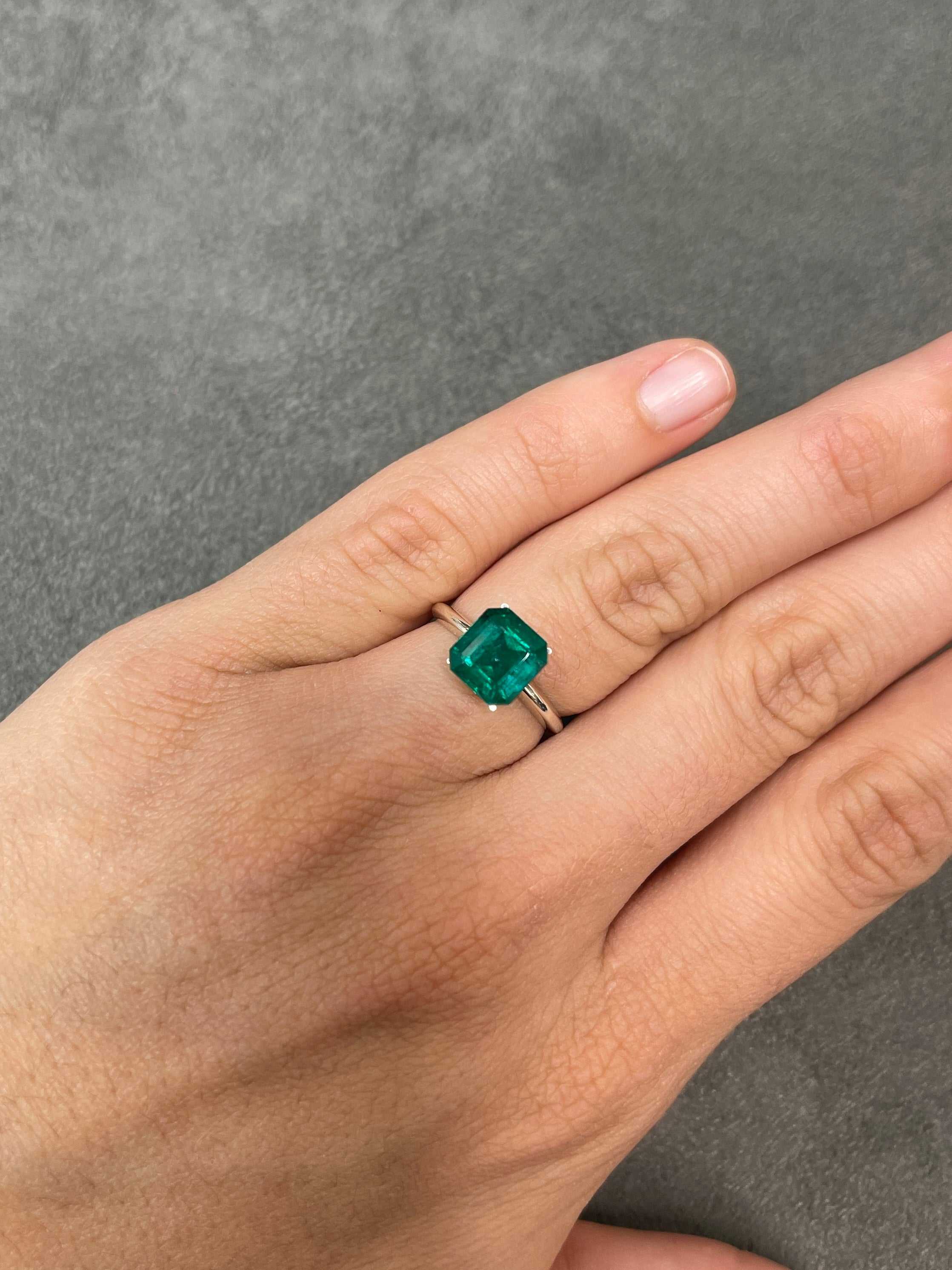 2.88 Carat GIA certified Vivid Muzo Green Natural Loose Colombian Emerald-Asscher Cut - Image 7