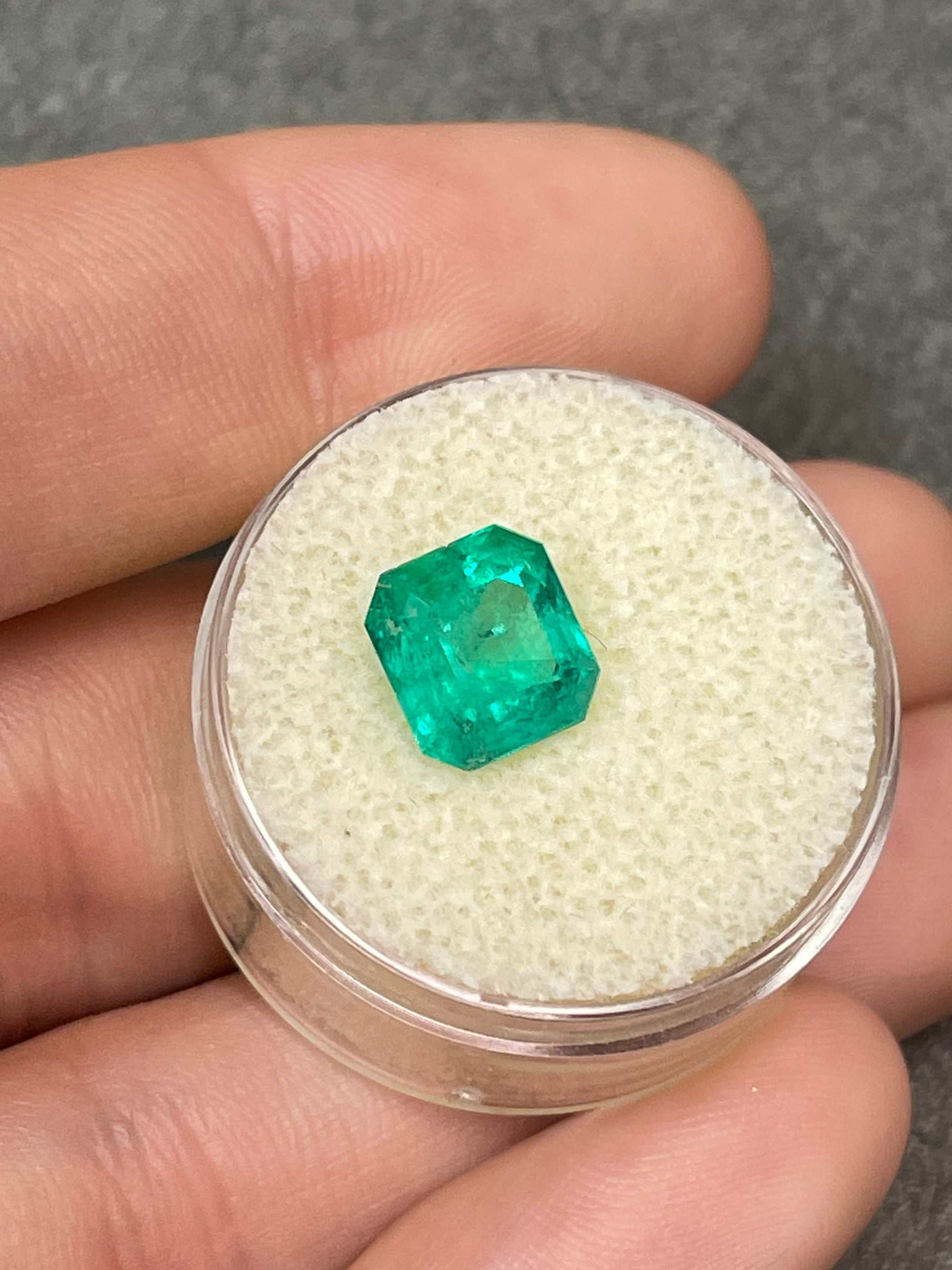 2.95 Carat Rich Medium Green Natural Loose Colombian Emerald-Asscher Cut - Image 4