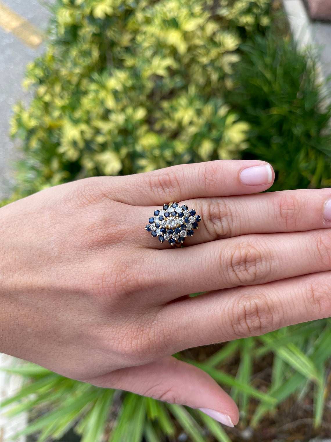 3.0tcw 14K Blue Sapphire & Diamond Cluster Cocktail Ring - Image 3