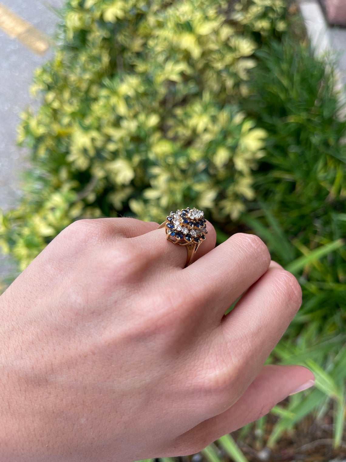 3.0tcw 14K Blue Sapphire & Diamond Cluster Cocktail Ring - Image 4