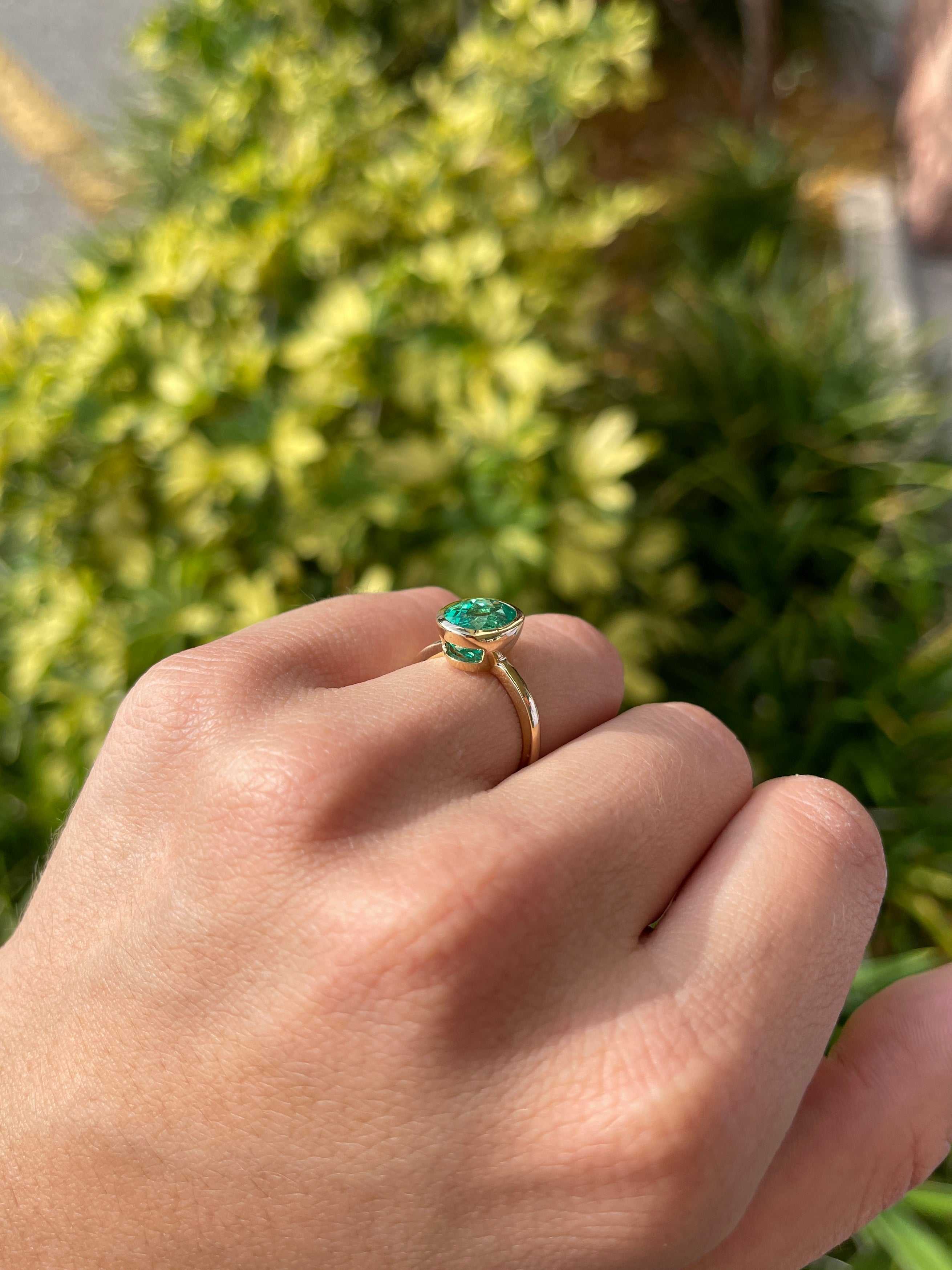 3.15cts 18K Bezel Set Oval Emerald Solitaire Engagement Ring - Image 6