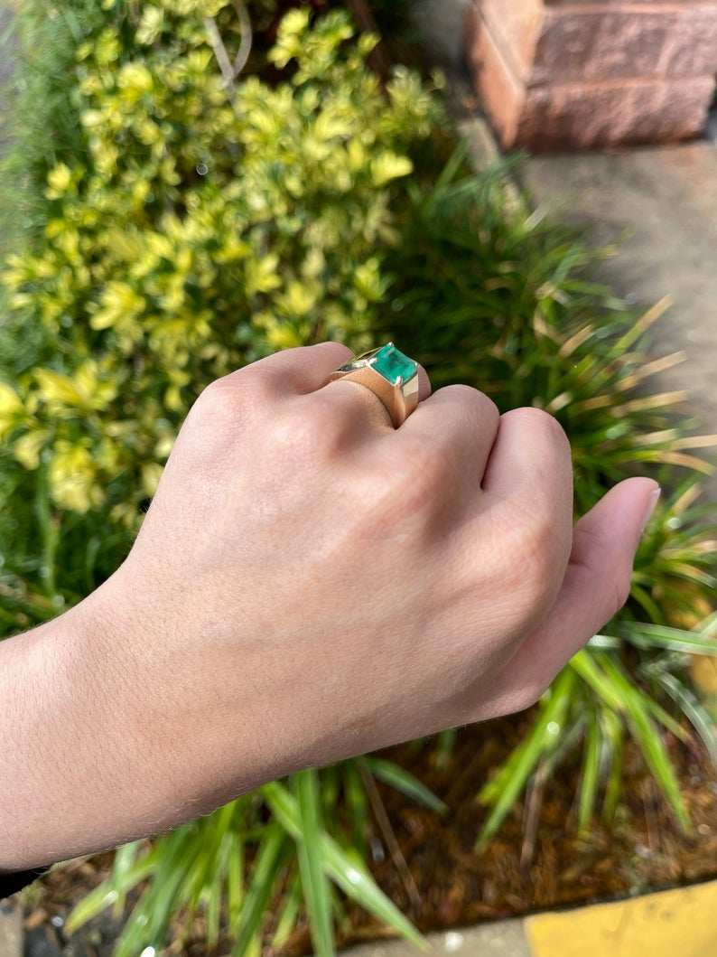 3.60 Carat Emerald Cut Green Emerald Big Mens Boss Ring 14K - Image 9