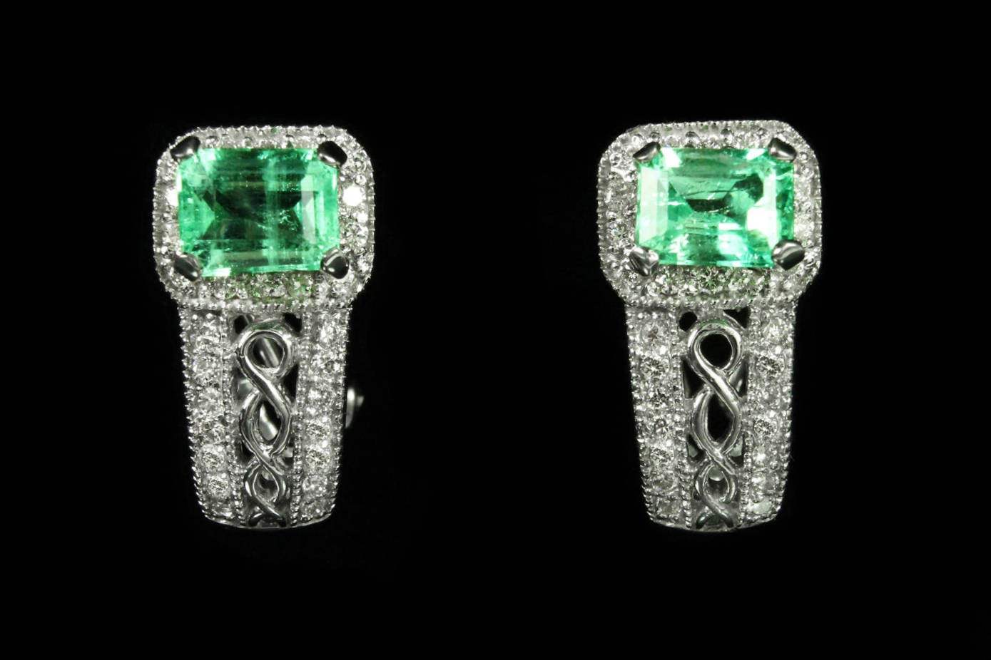 4.25tcw Natural Colombian Emerald & Diamond Cluster Earrings Gold 14K - Image 3