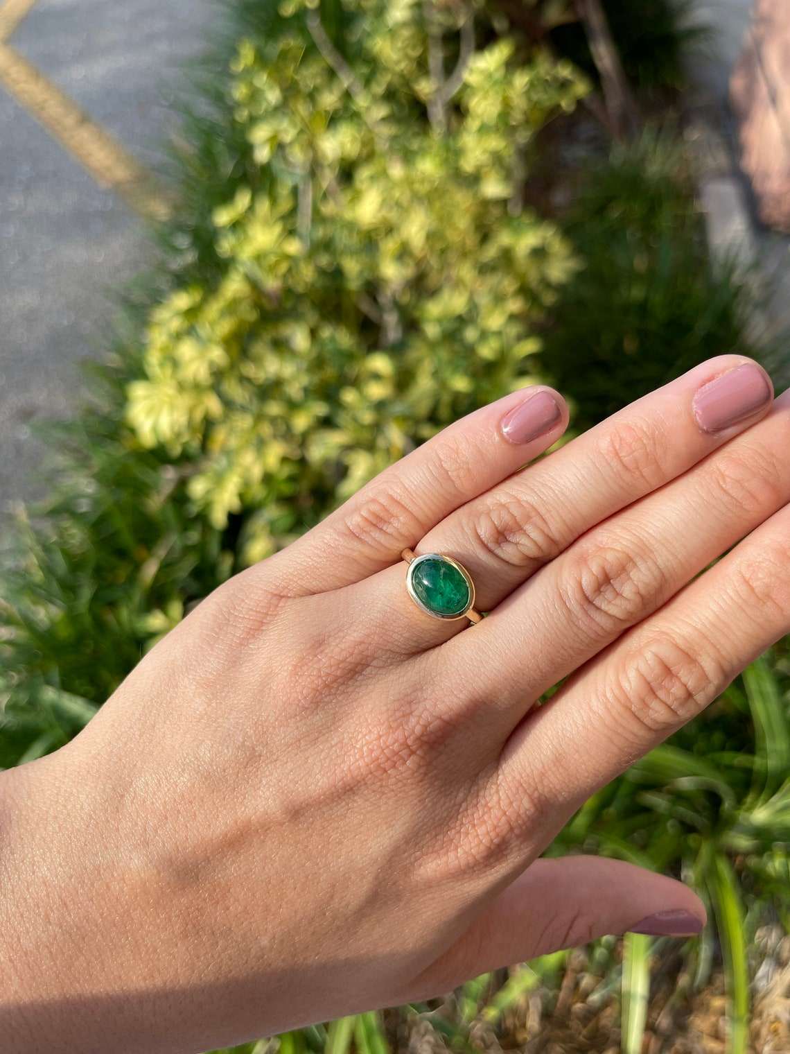 4.28 Carat Natural Emerald Cabochon Solitaire Ring 14K - Image 3