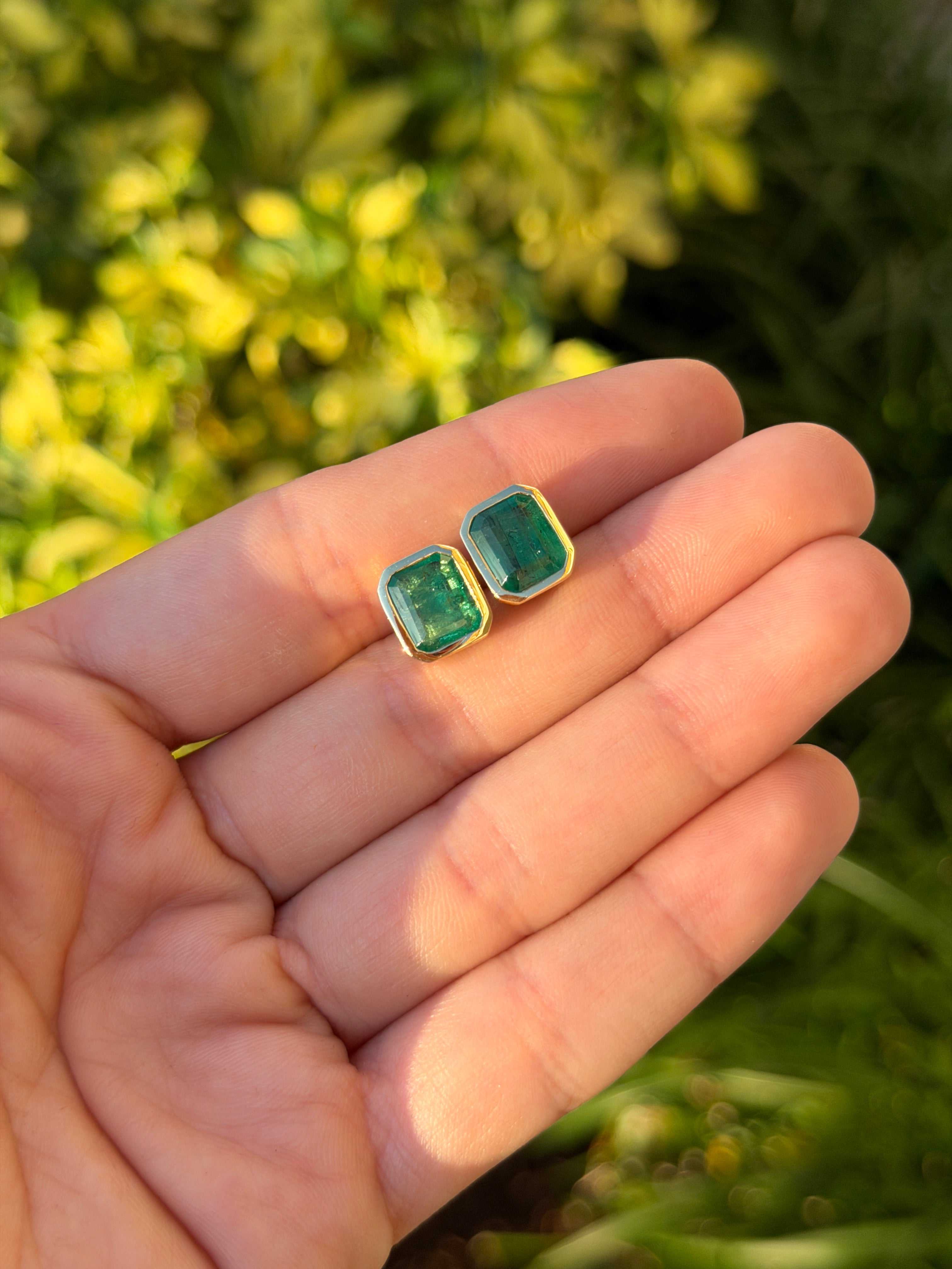 4.56tcw Emerald Cut Emerald Bezel Studs 18K - Image 9