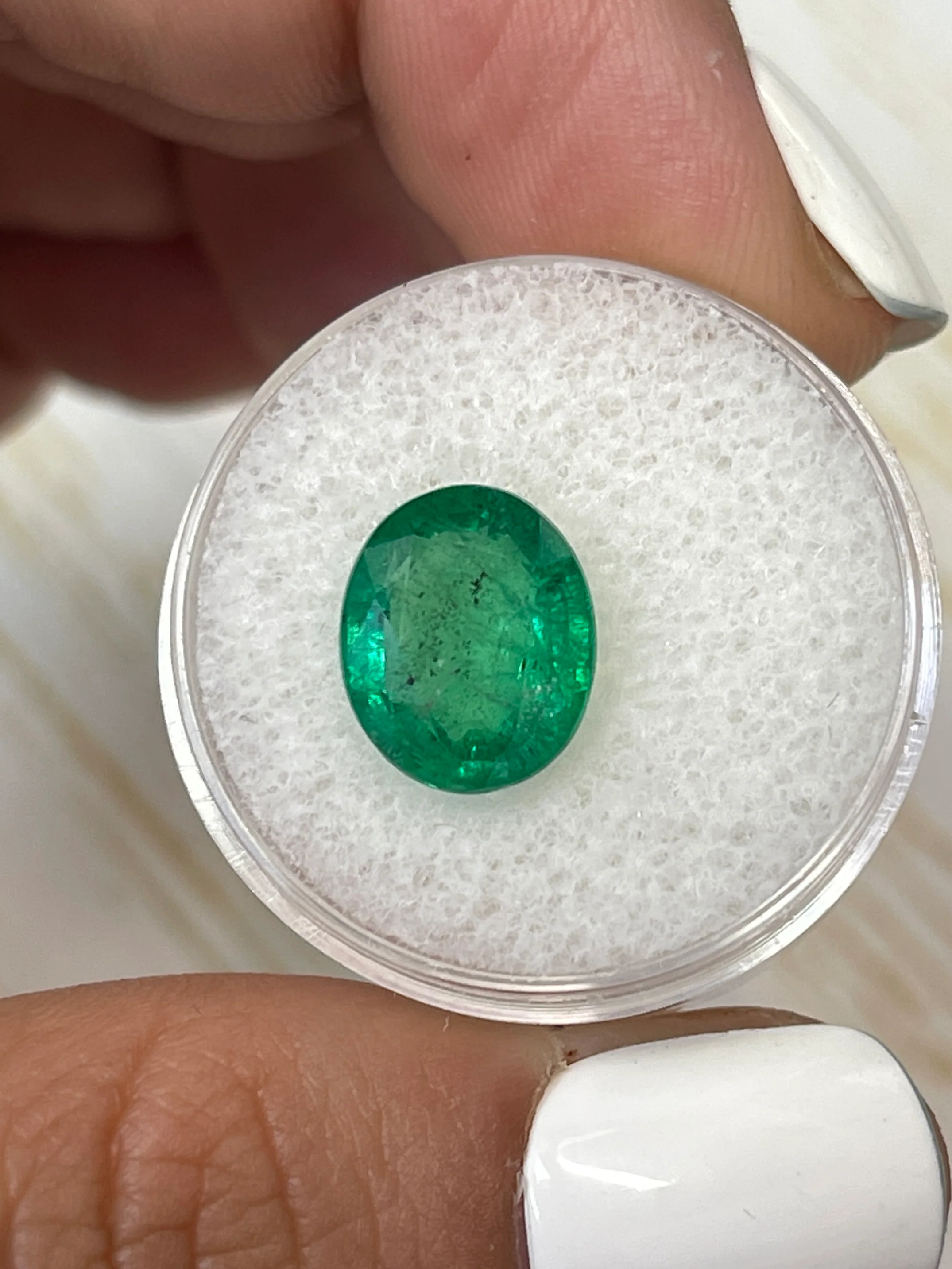 4.80 Carat 12x9.5 Freckled Green Natural Loose Zambian Emerald-Oval Cut - Image 4