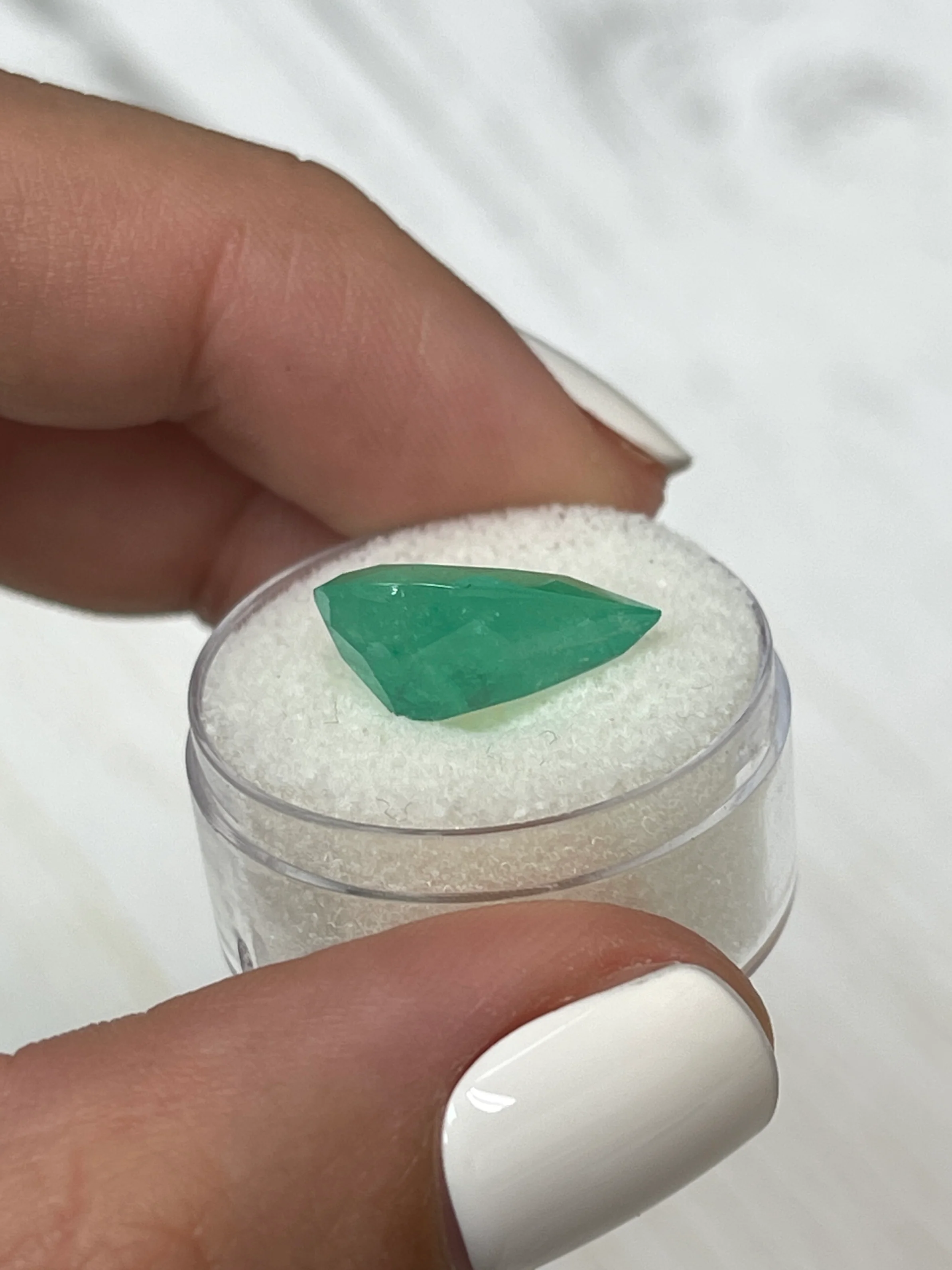 5.62 Carat 16.3x9.7 Green Natural Loose Colombian Emerald-Pear Cut - Image 6