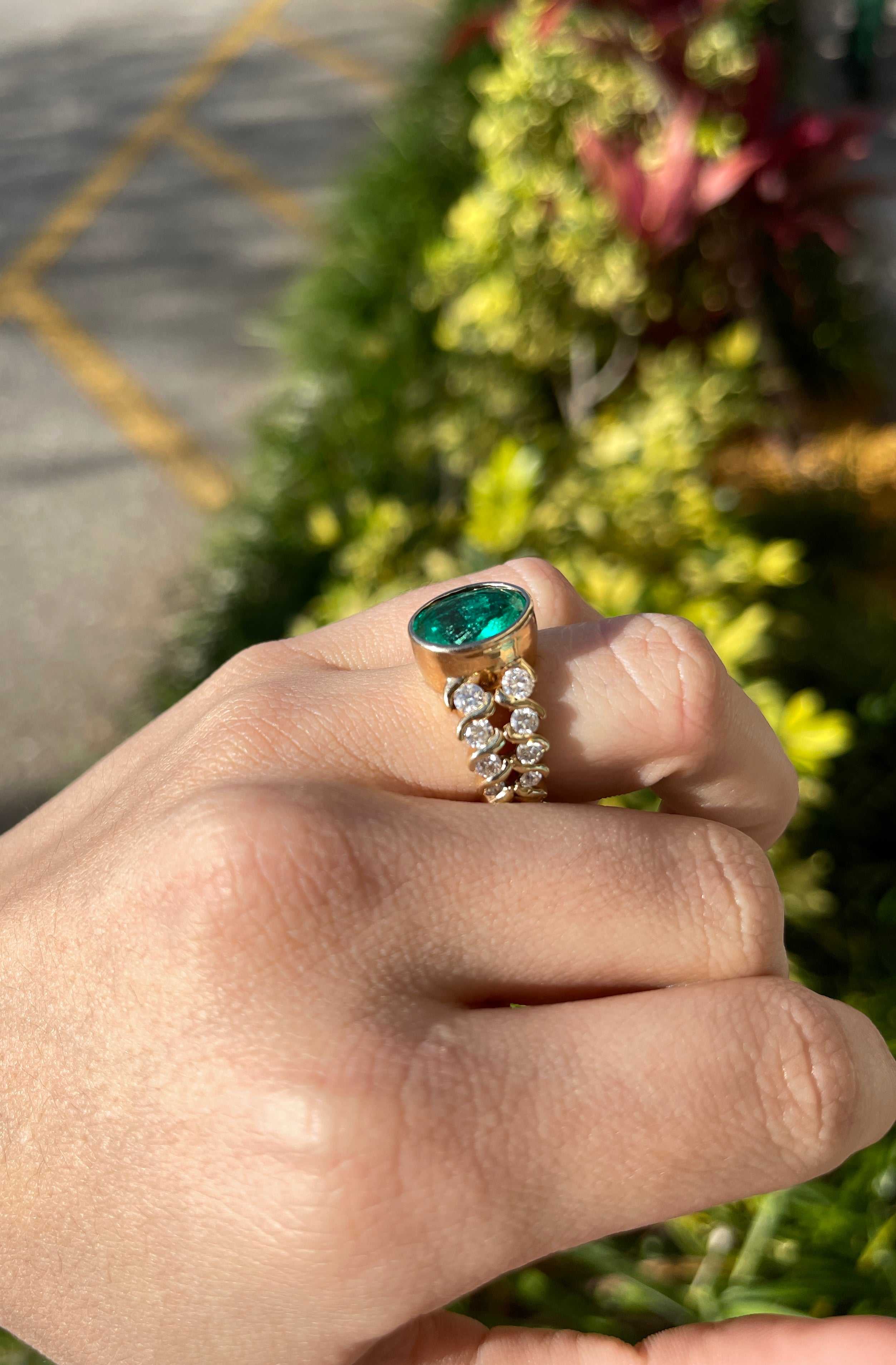 5.80tcw Bezel Set Oval Colombian Emerald & Diamond Shank Statement Ring 14K - Image 6