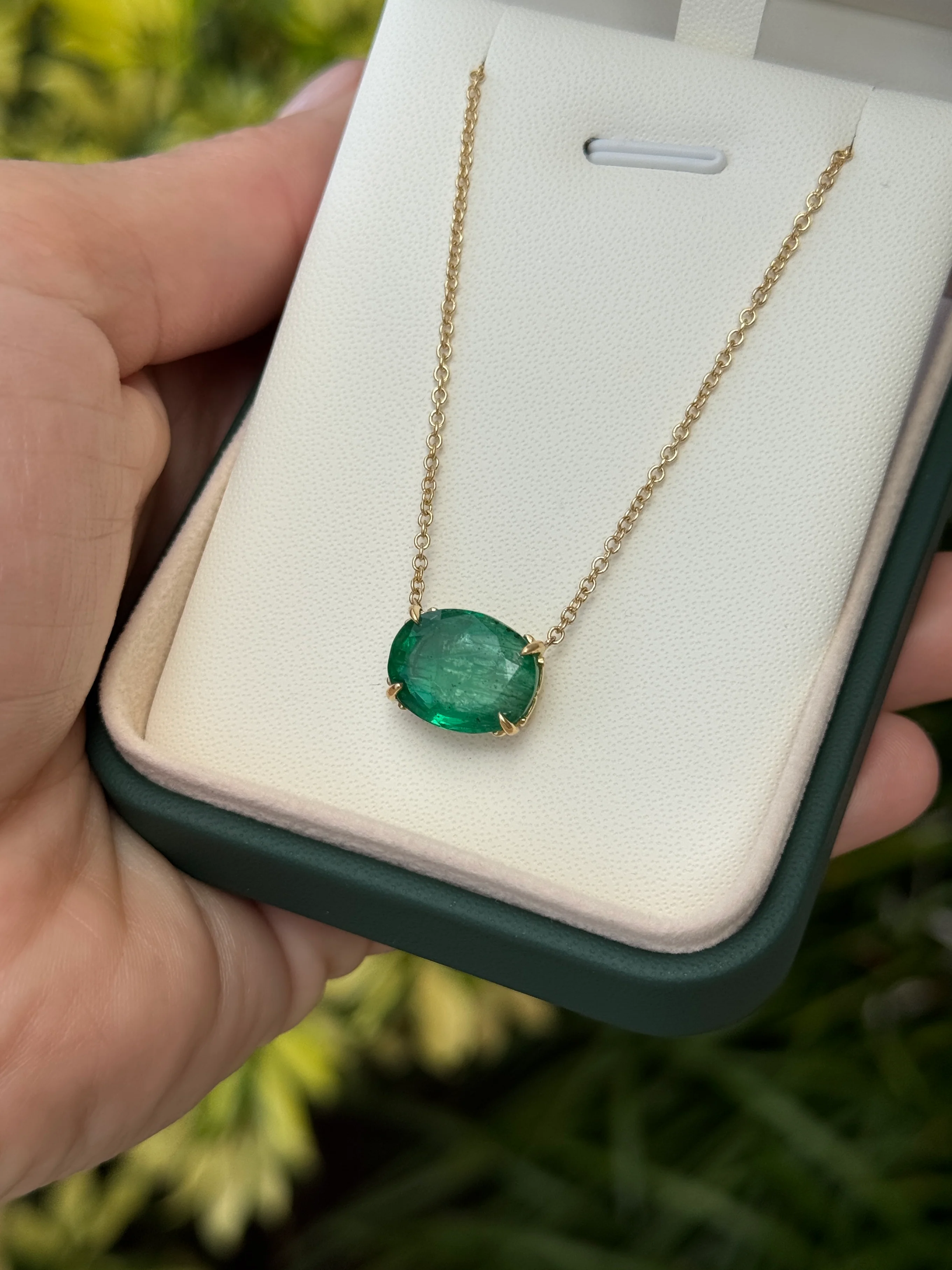 6.80ct 18K Natural Emerald Oval Stationary Fleur De Lis Necklace - Image 10