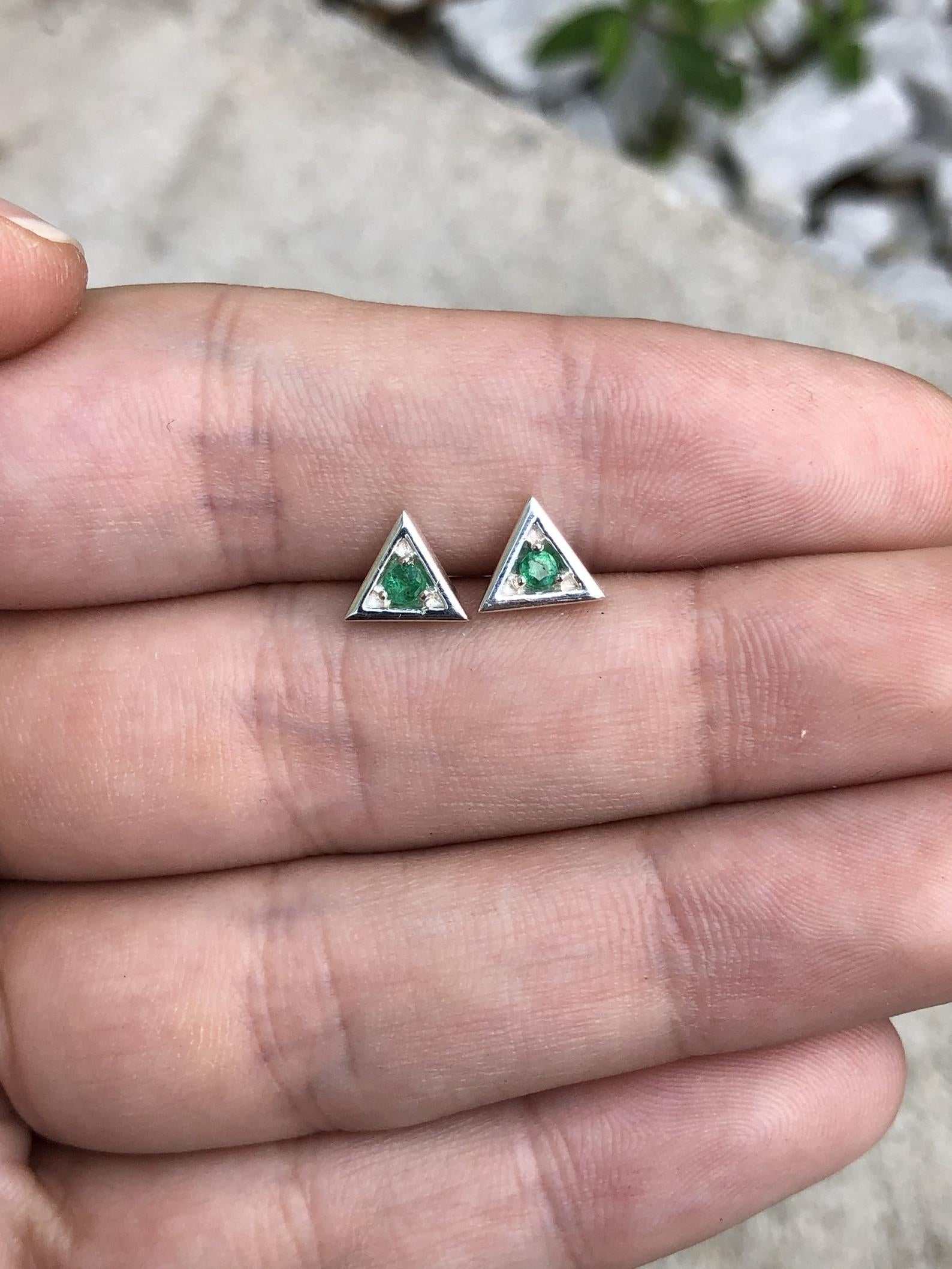 Triangle Shape Round Emerald Stud Silver Earrings Round Brilliant Cut - Image 3
