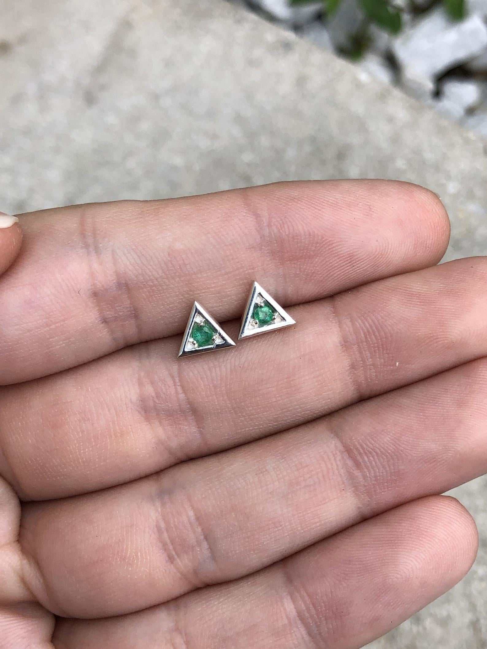 Triangle Shape Round Emerald Stud Silver Earrings Round Brilliant Cut - Image 5